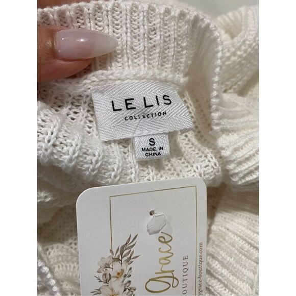 NWT “Taken” knit sweater size small - Picture 3 of 7